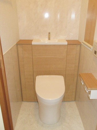 TOTOの水廻り設備で明るく使いやすい水廻りに TOTOの水廻り設備で明るく使いやすい水廻りに